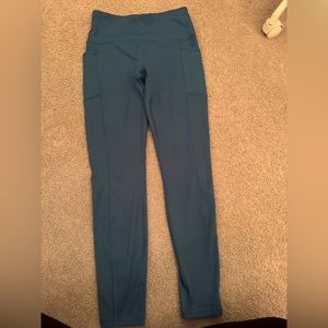 Blue / teal leggings